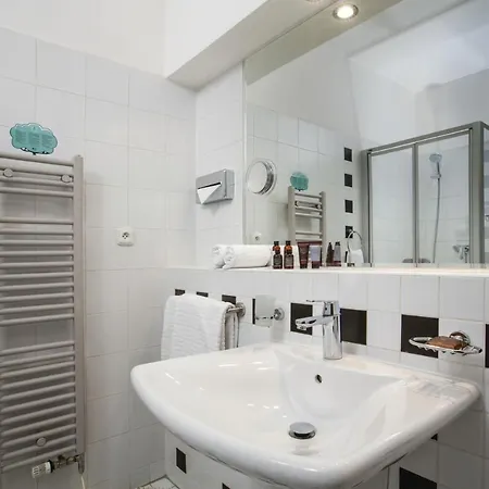 Lejlighedshotel Charles Bridge Heritage By Salvator 4*