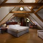 Lägenhetshotell Charles Bridge Heritage By Salvator 4*
