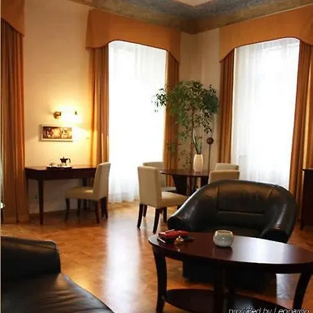 Charles Bridge Heritage By Salvator Aparthotel