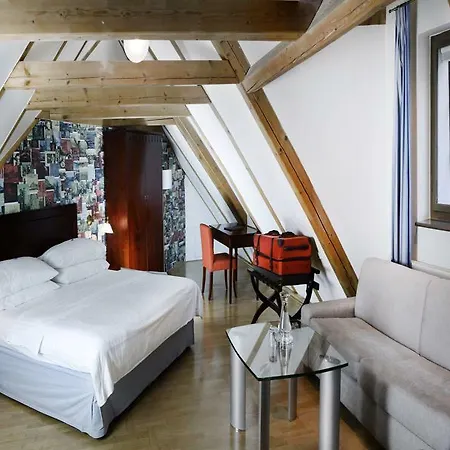 Charles Bridge Heritage By Salvator 4* Praga