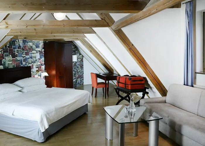 아파트호텔 Charles Bridge Heritage By Salvator 4*