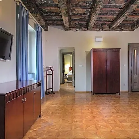 Aparthotel Charles Bridge Heritage By Salvator