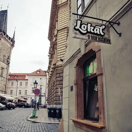 Charles Bridge Heritage By Salvator Apart Otel Prag