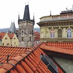 Aparthotel Charles Bridge Heritage By Salvator Prag